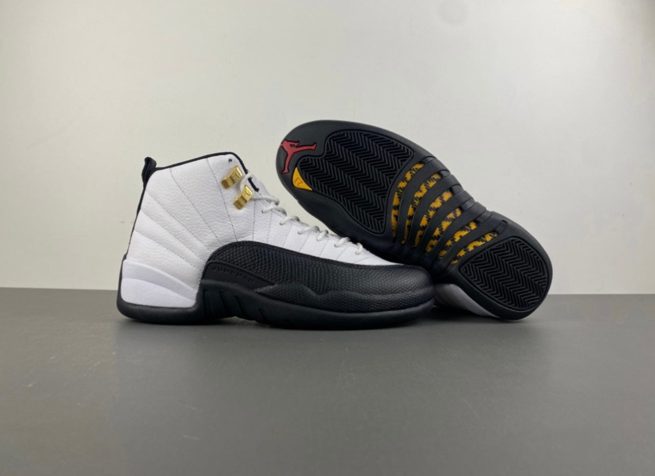 AJ 12 "Taxi" 2025
