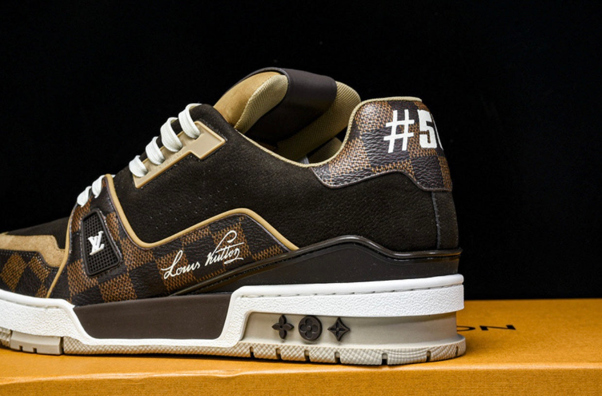 LOU V Trainer