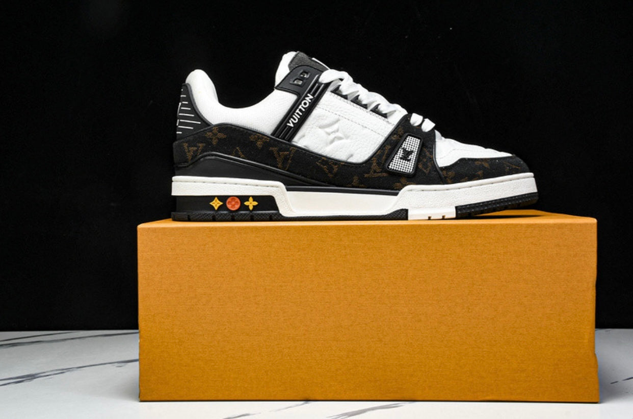 LOU V Trainer