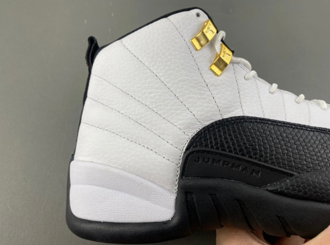 AJ 12 "Taxi" 2025
