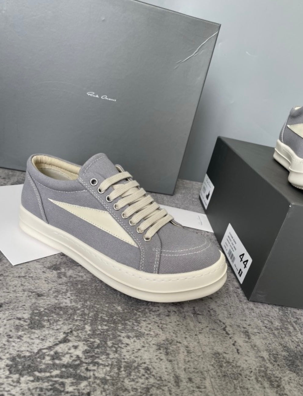 RO Low Grey
