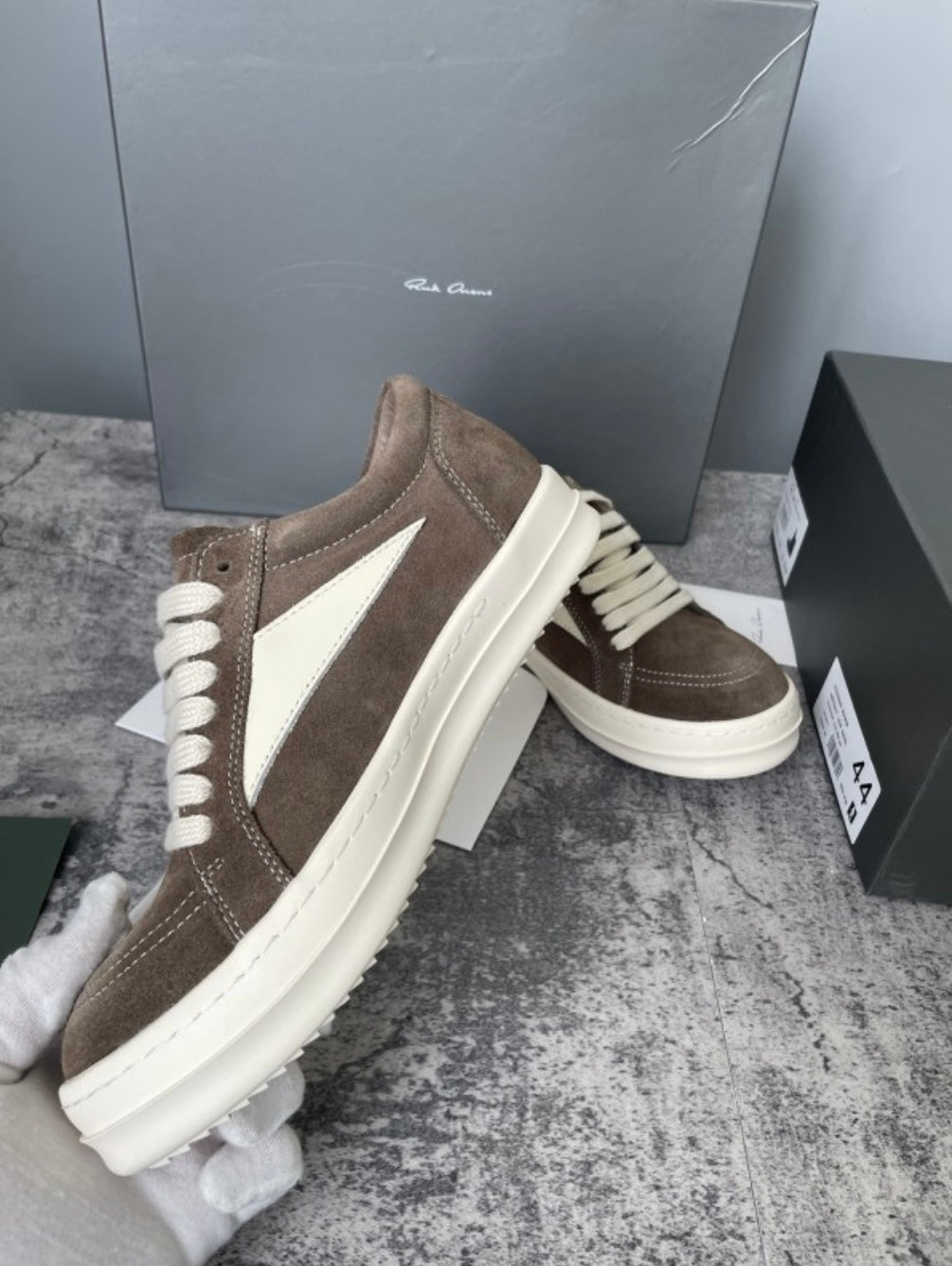 RO Low Brown