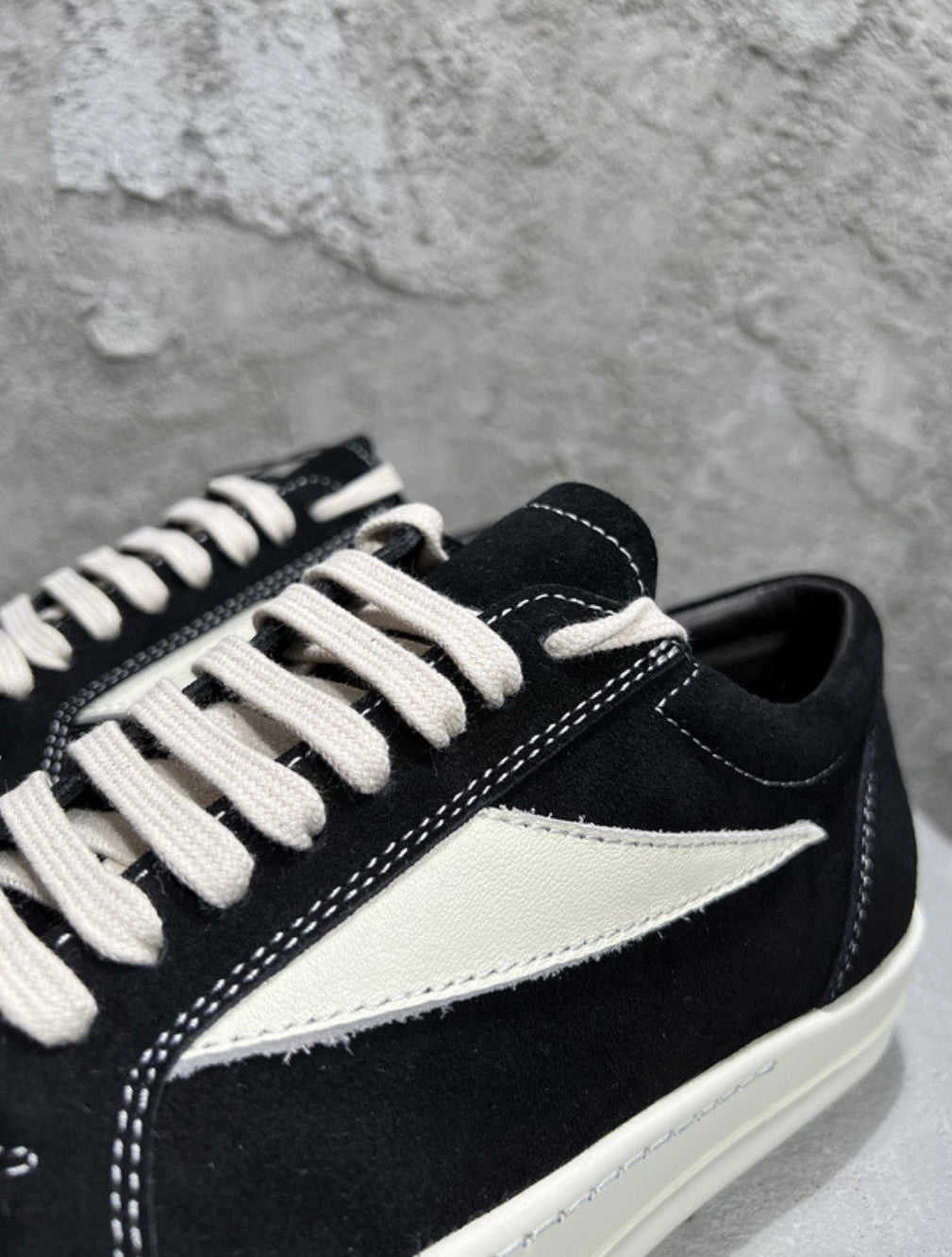 RO Low Black