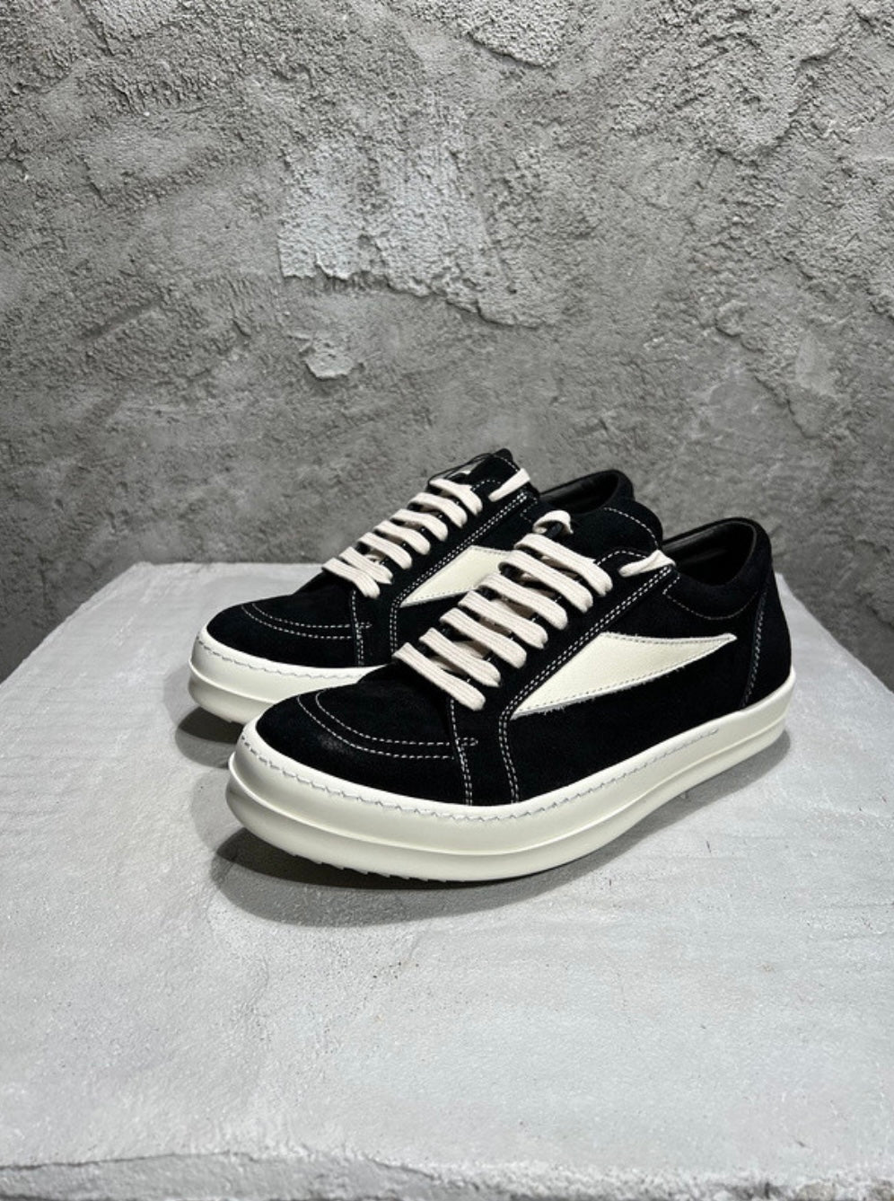RO Low Black