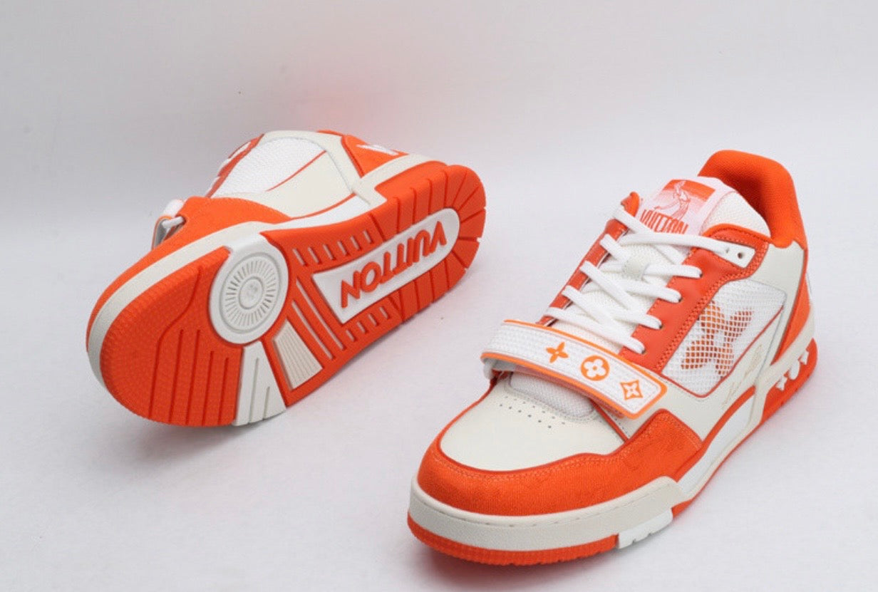 LOU V TRAINER
