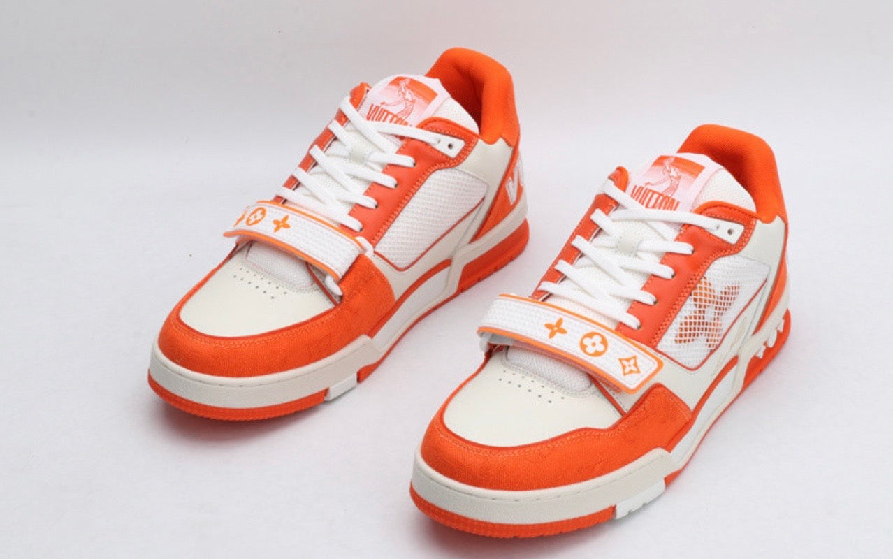 LOU V TRAINER