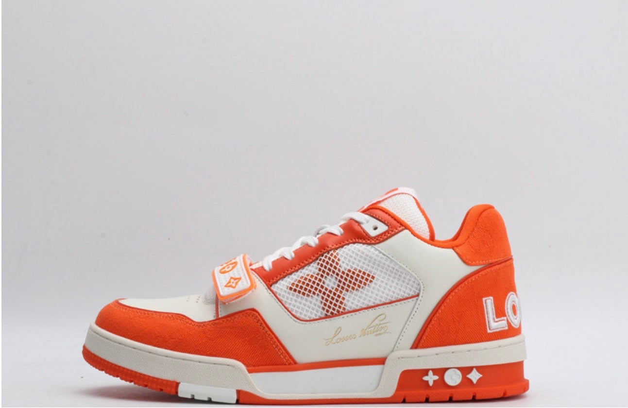 LOU V TRAINER