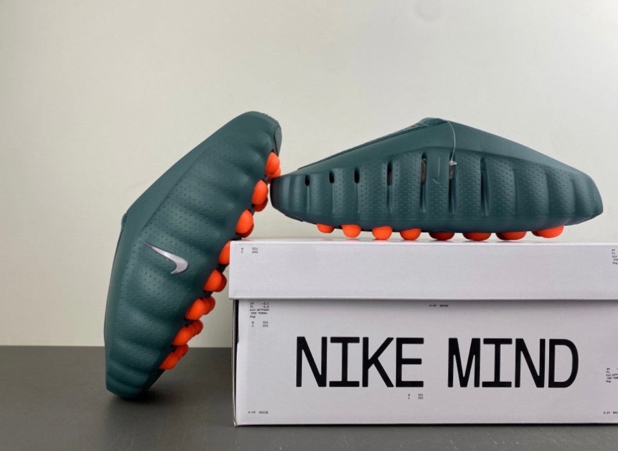 NKE MND "Mineral Slate"