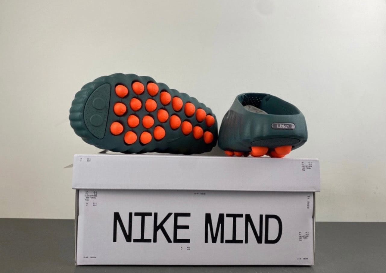 NKE MND "Mineral Slate"