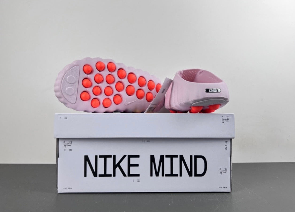 NKE MND "Pearl Pink"