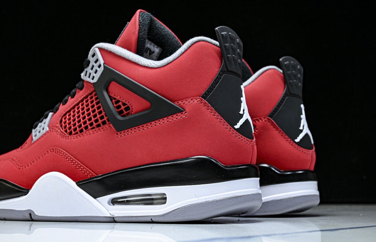 AJ 4 "Toro Bravo"