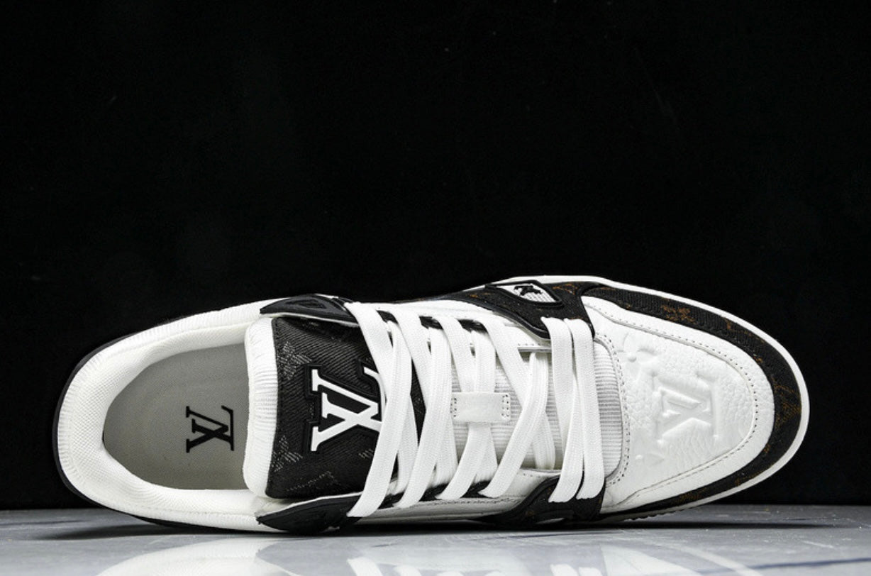 LOU V Trainer