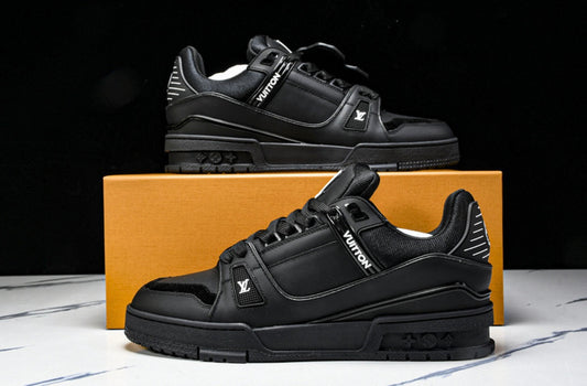 LOU V Trainer