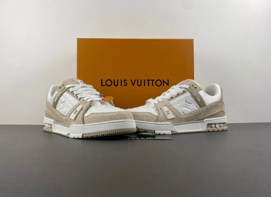 LOU V Trainer
