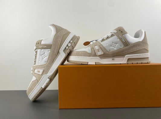 LOU V Trainer