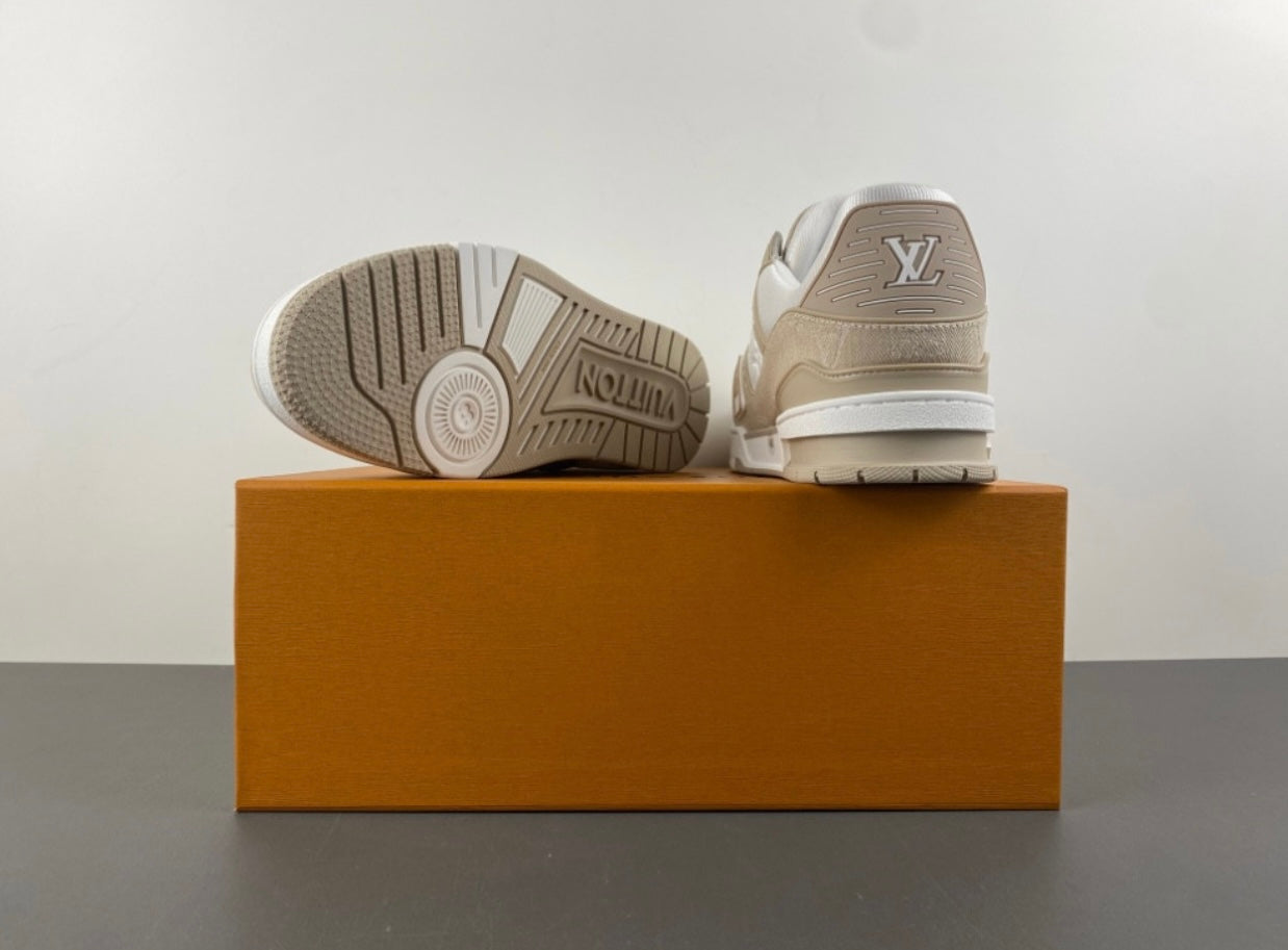 LOU V Trainer