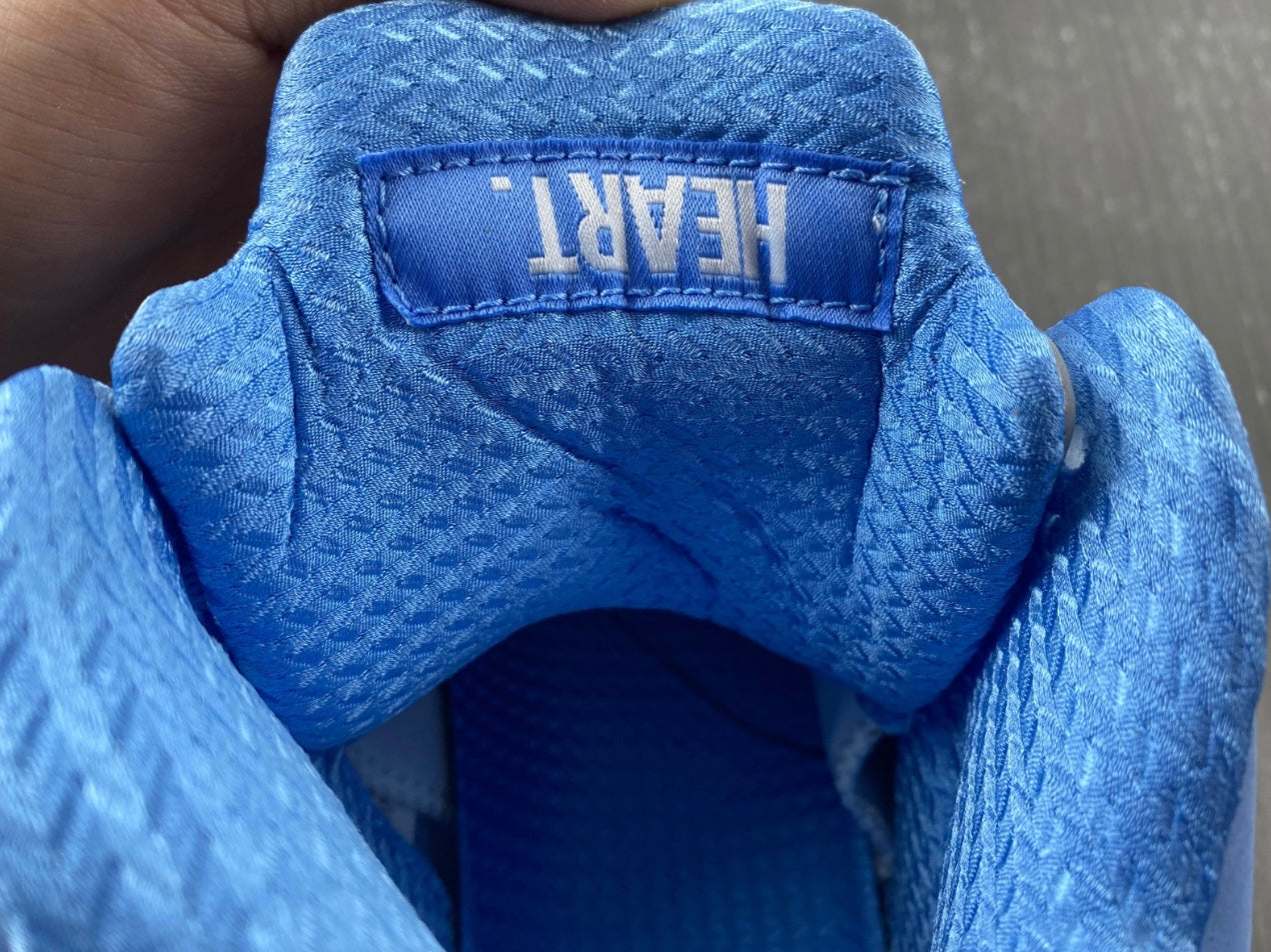AJ 5 "UNC"